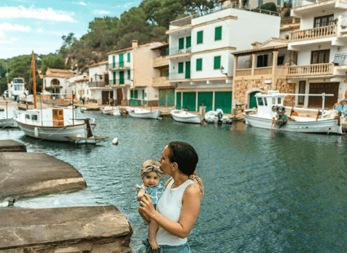 mallorca-mit-baby-with-baby-con-bebe